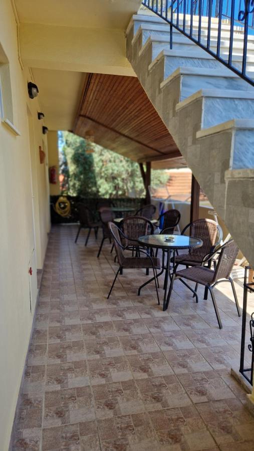 Studios Achileus Apartment