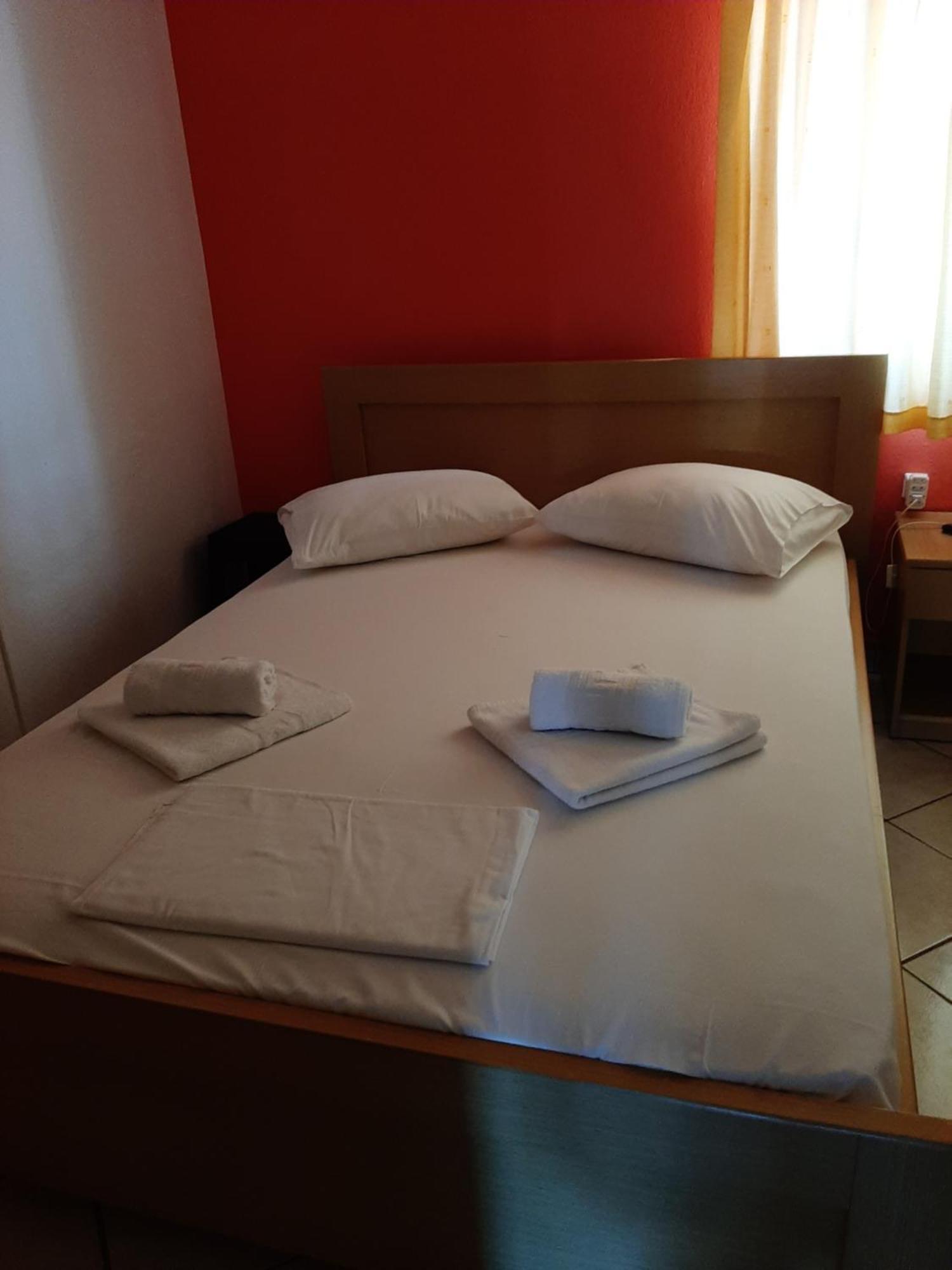 Apartment Studios Achileus *